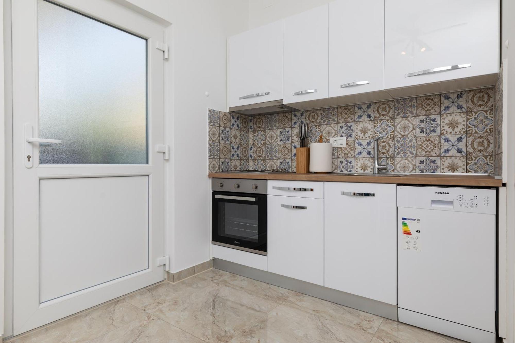 Apartments With A Parking Space Pisak, Omis - 5975 Quarto foto